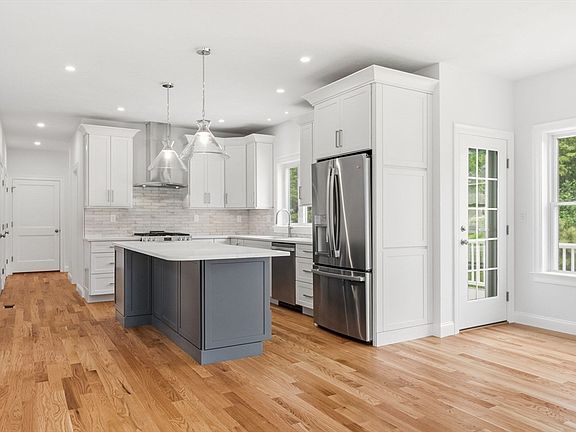 2nd image of 252 Concord Rd Lot 3A