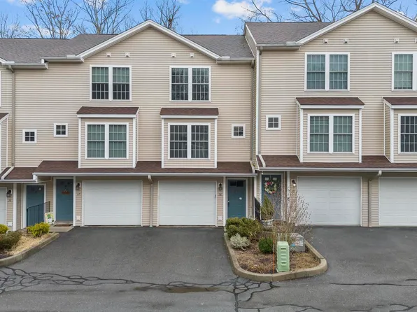 245 East Woodland Street APT 28, Meriden, CT 06451