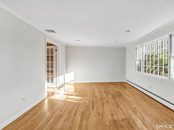 4th image of 43 Limerick Road