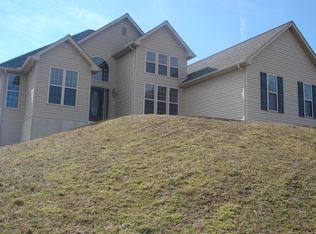 114 Fieldstone Dr, Nottingham, PA 19362