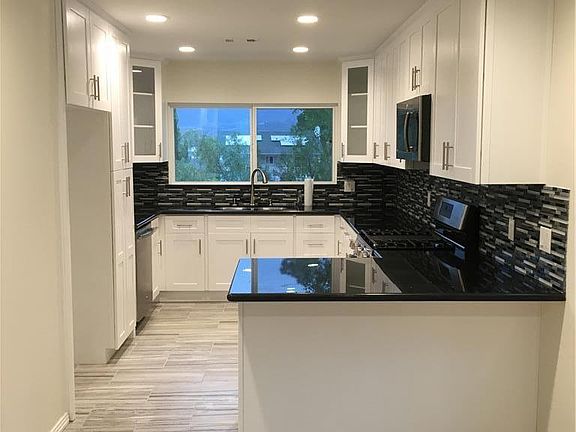 5th image of 16540 Nearview Dr