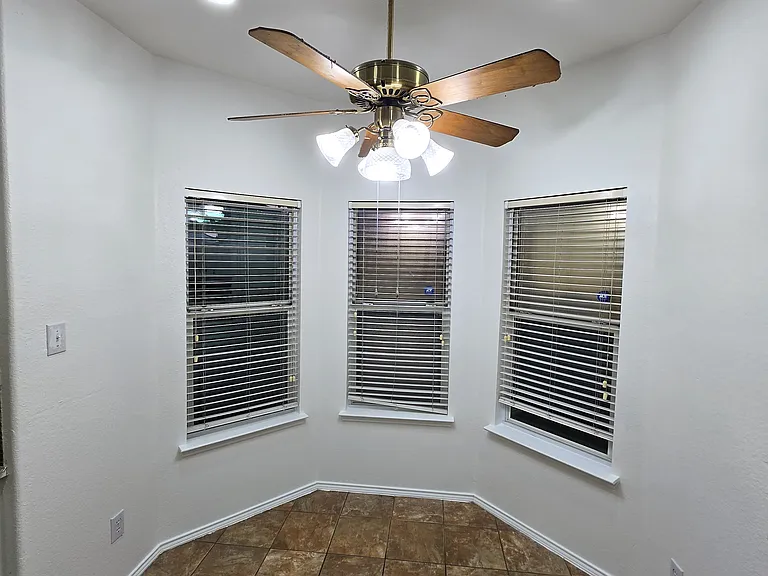 1207 Bellcrest Dr — Photo 10