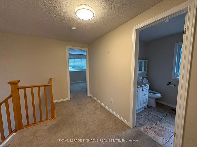 60 Everglade Cres — Photo 22