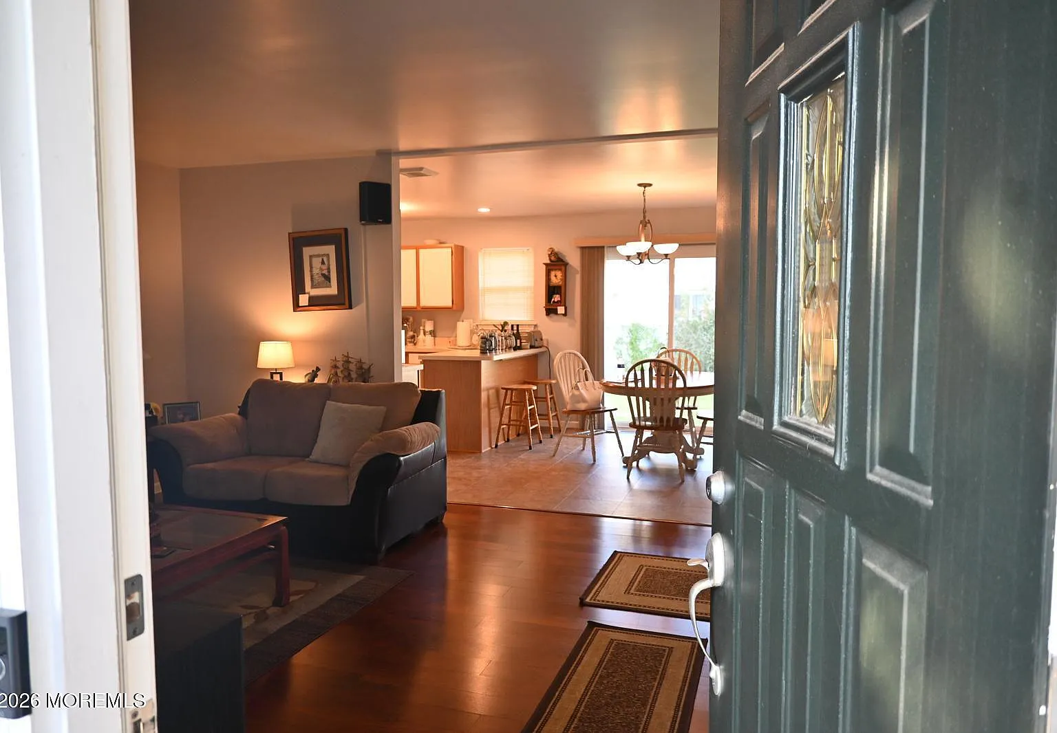 3 bed, 1200 sqft, $3,000 — Photo 4