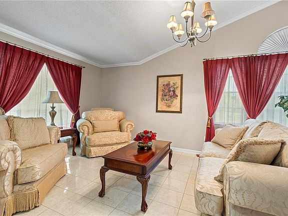 4th image of 2101 Dierdorff St