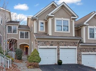 28 Glattly Dr #2004, Denville, NJ 07834