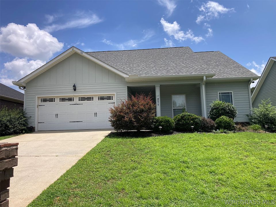 1st image of 211 Savannah Dr