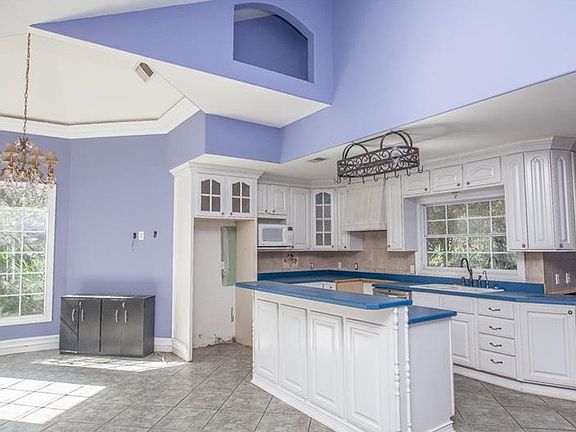 3rd image of 6130 Millstream Dr