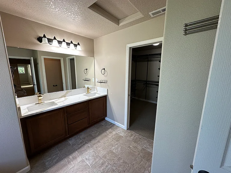5287 SE Lone Oak St — Photo 17