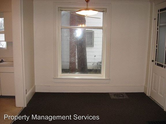5th image of 314 S 10th St
