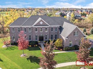 84 Tournament Dr N, Hawthorn Woods, IL 60047
