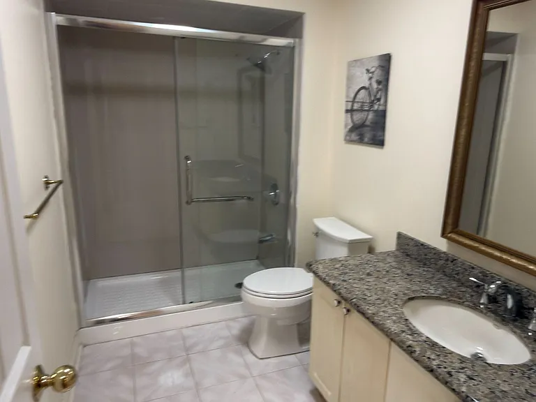 5202 Huntingfield Dr E — Photo 18