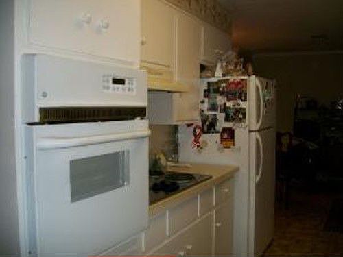 4th image of 2407 W 41st Ave