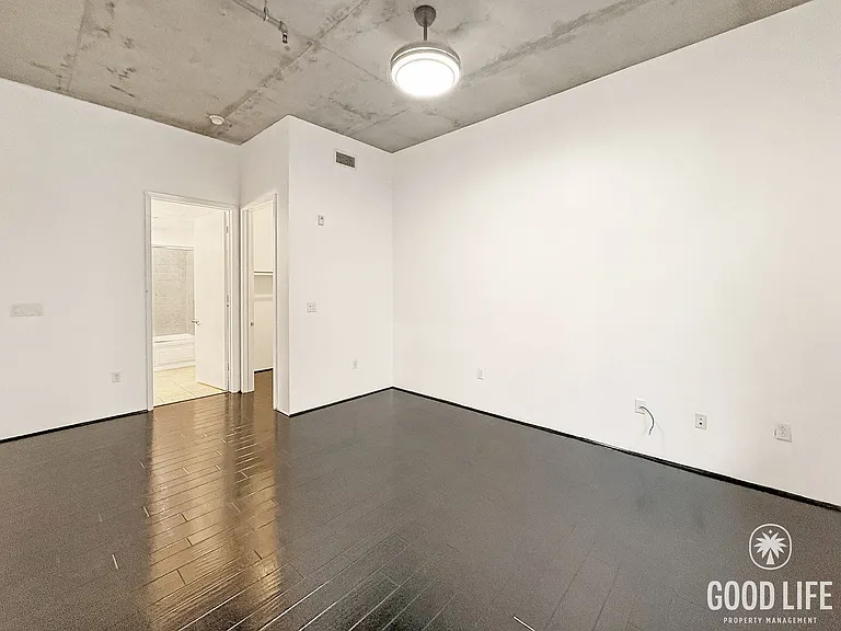 1050 Island Ave #325 — Photo 8