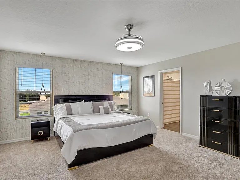 2405 Oakwood Ln — Photo 25