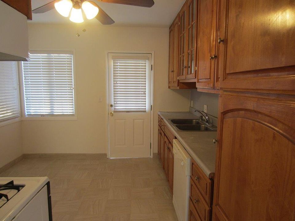 1st image of 7946 Wisner Ave
