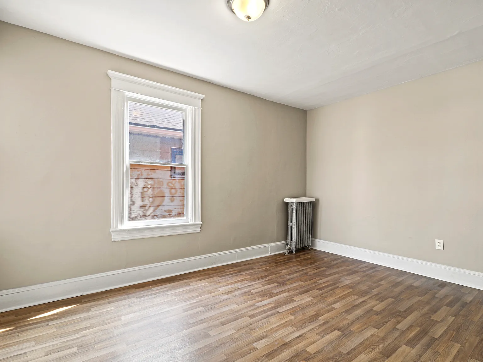 1 bed, 800 sqft, $999 — Photo 2