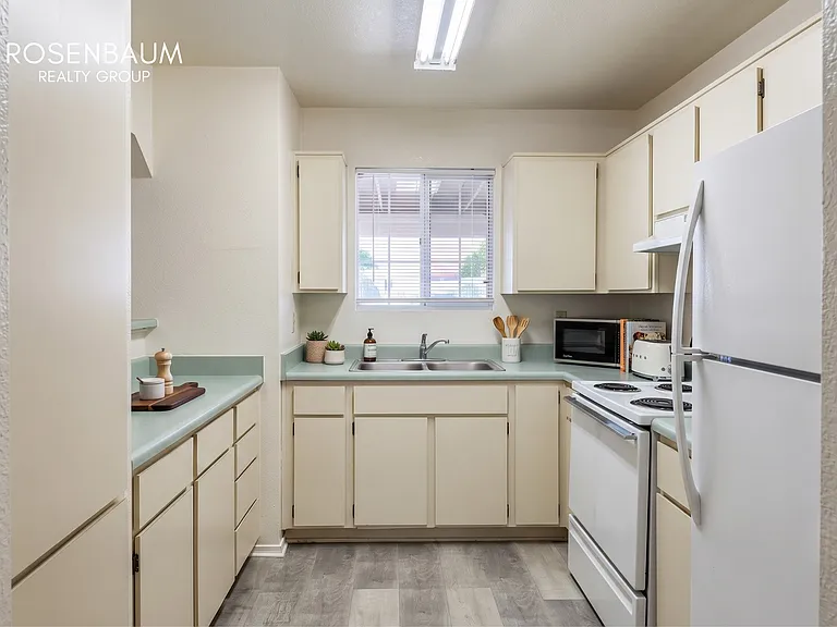 9615 E Lakeshore Dr #B — Photo 8