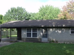 1104 SE C St, Bentonville, AR 72712