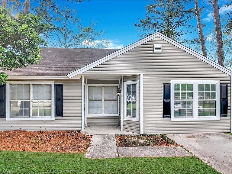 66 Egret Cir — Photo 1