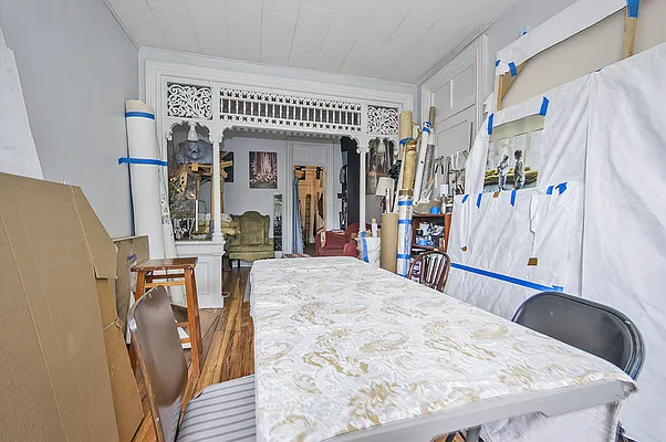 Rented by Level Group | media 12