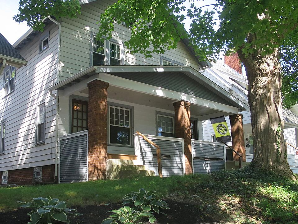 1st image of 2815 Indianola Ave