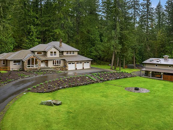 3rd image of 711 278th Ave NE