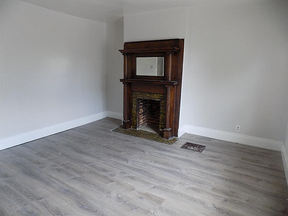 2nd image of 1304 McClure St #1308