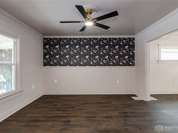 5th image of 835 Lorain Ave