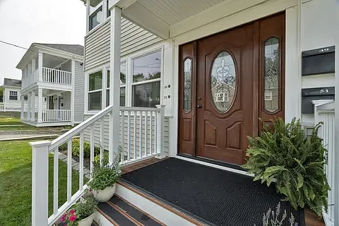 51 Dale Ave — Photo 2