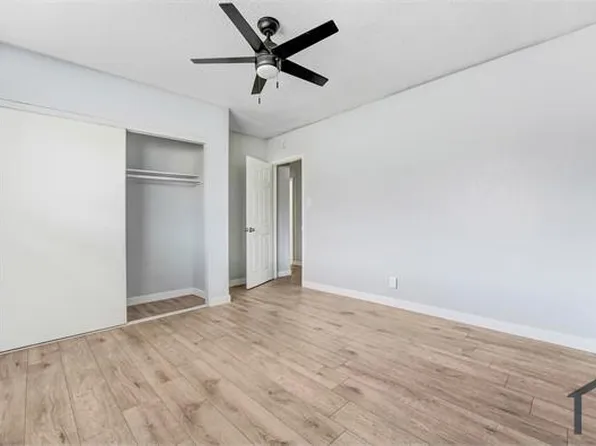 11426 S Budlong Ave, Los Angeles, CA 90044
