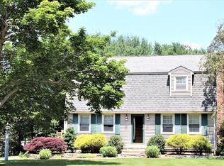 25 Wares Ln, Wrentham, MA 02093