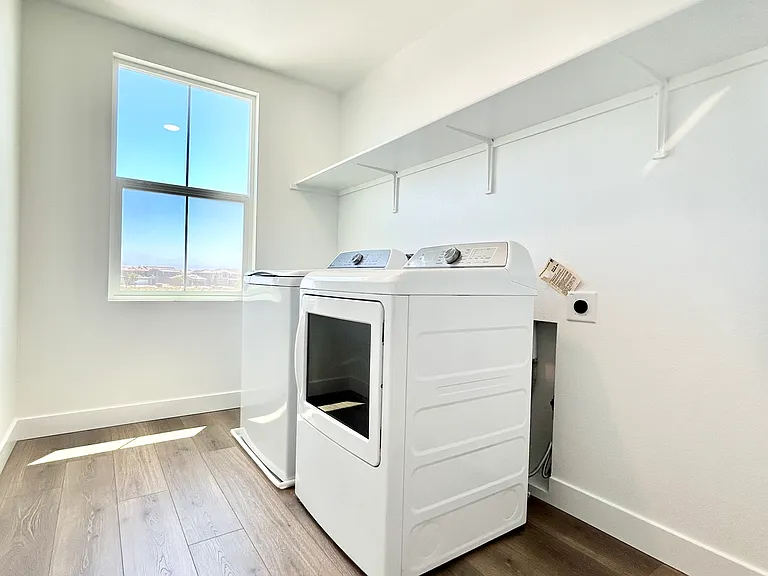 339 Glass Beach Dr — Photo 21