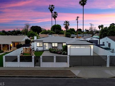 8901 Sylmar Ave, Panorama City, CA, 91402