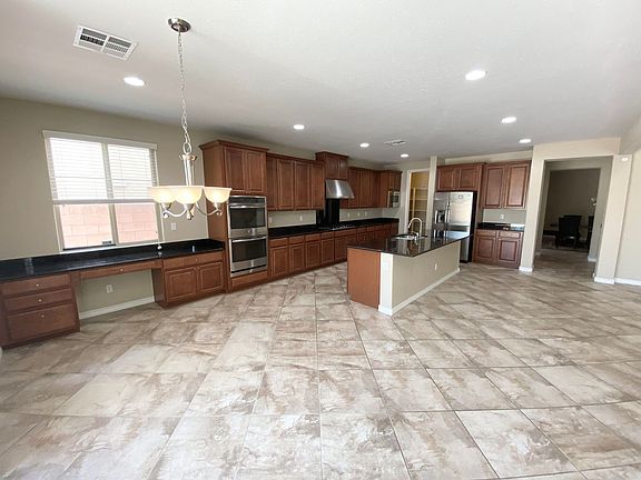 3rd image of 7244 White Bloom Ave