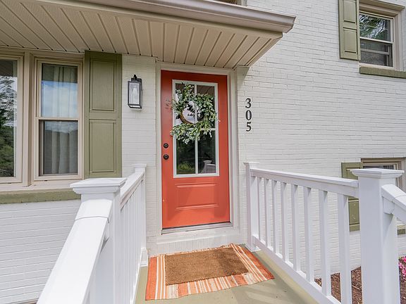 3rd image of 305 Overland Dr