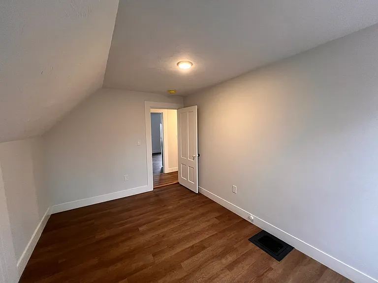 400 Court St #2 — Photo 11