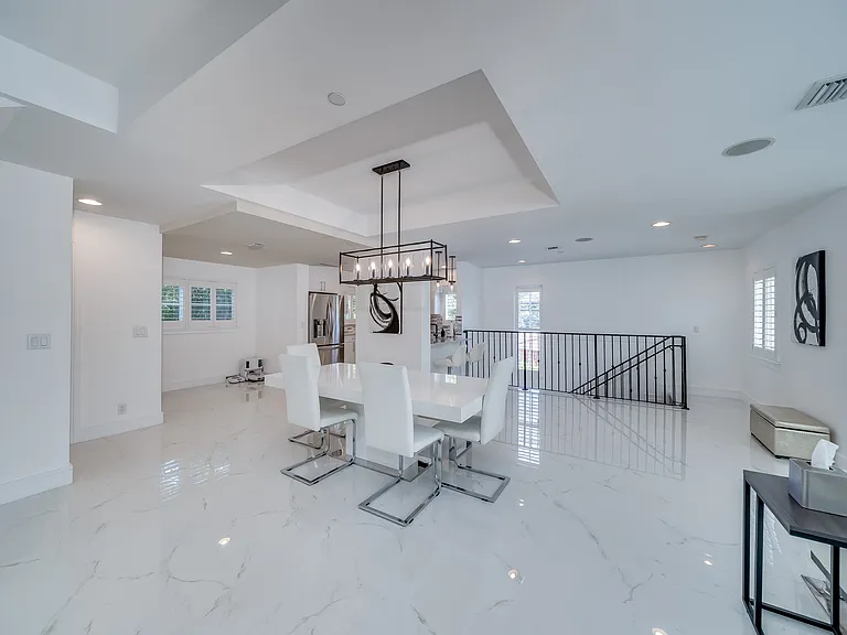 1112 NE 17th Way #1112 — Photo 11