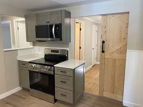 9100 Main St #4 — Photo 5
