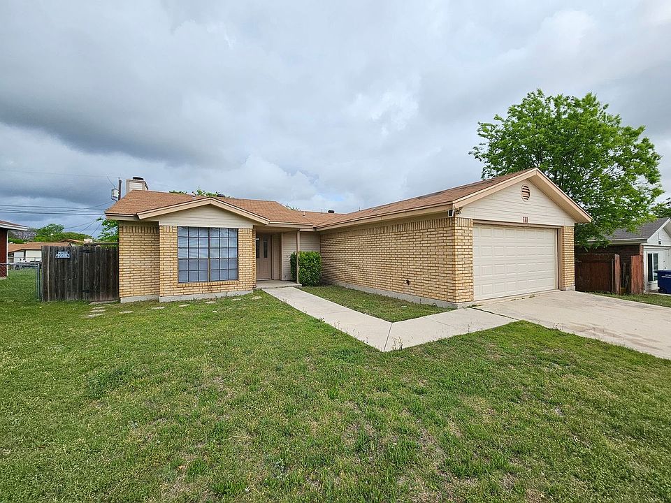 1st image of 111 Bridle Dr