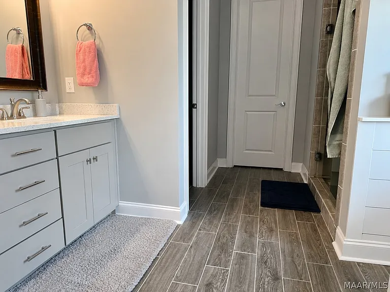 8555 Melbourne Way — Photo 7