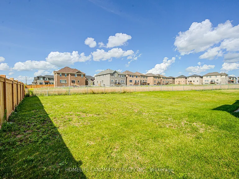 2151 Binbrook Dr — Photo 45