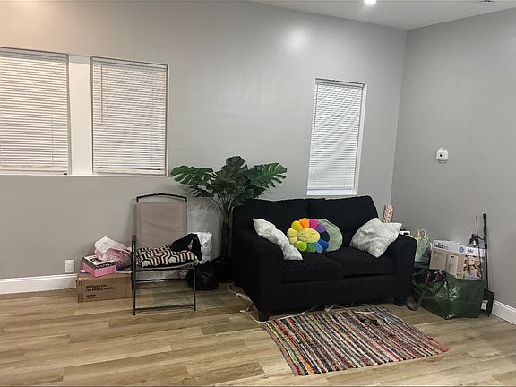 2nd image of 202-206 Berbro Ave #204-B