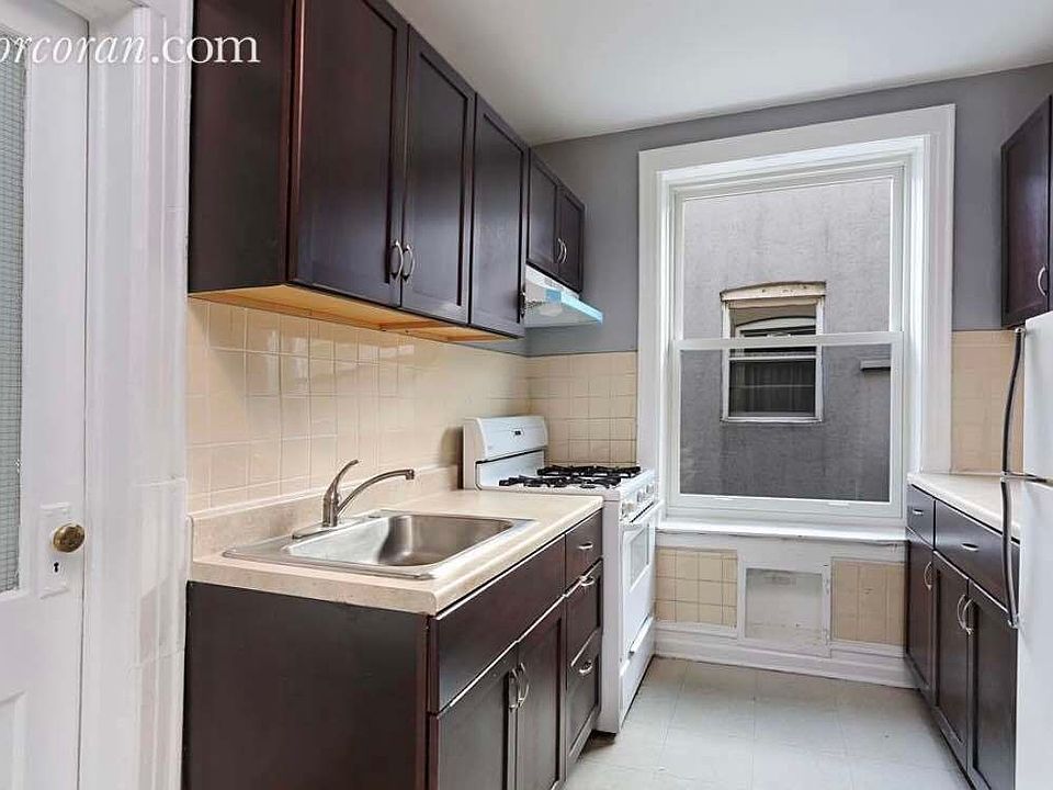 2nd image of 32-64 33rd St #2R