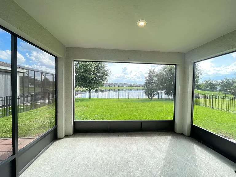 10881 Longleaf Woods Dr — Photo 28