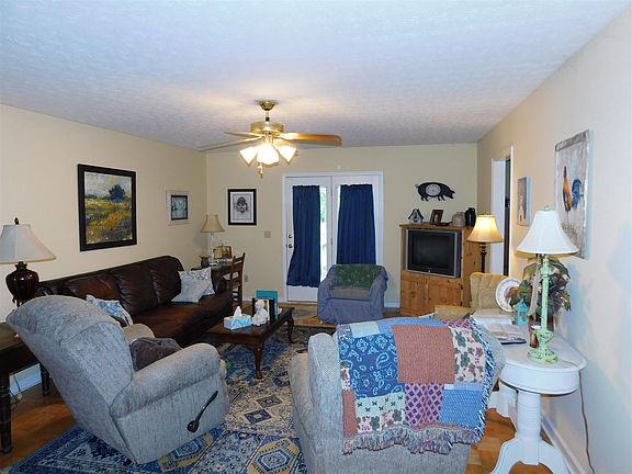 4th image of 112 Oakland Dr