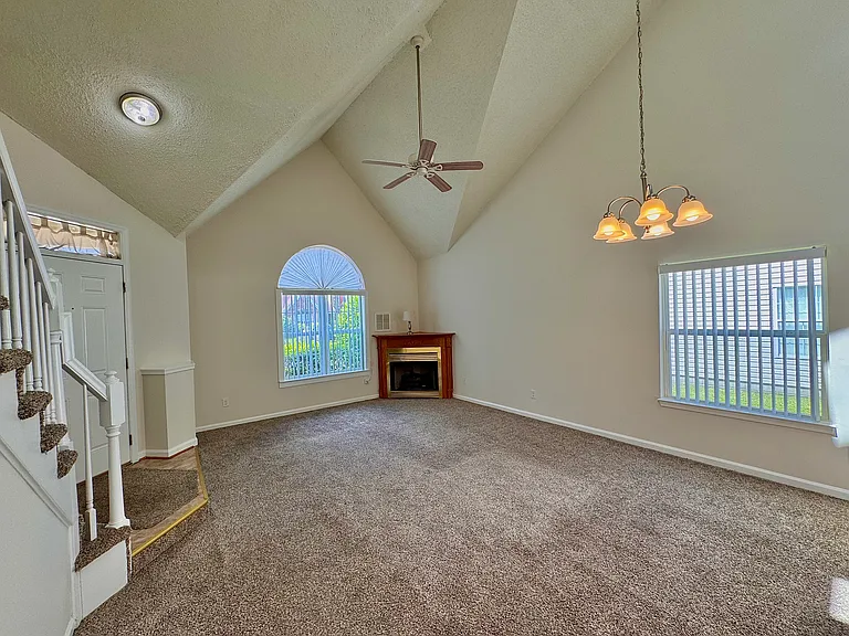 3210 Forest Green Dr — Photo 5