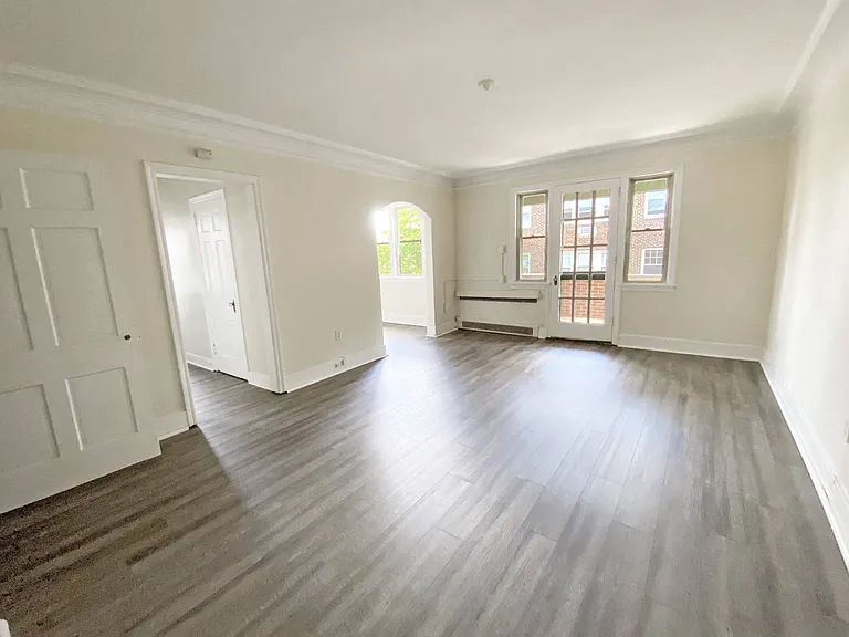 Hempstead Road Apartments — Photo 7