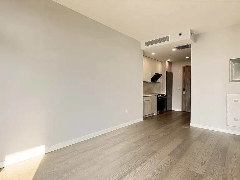 134-11 Franklin Ave #4E — Photo 2