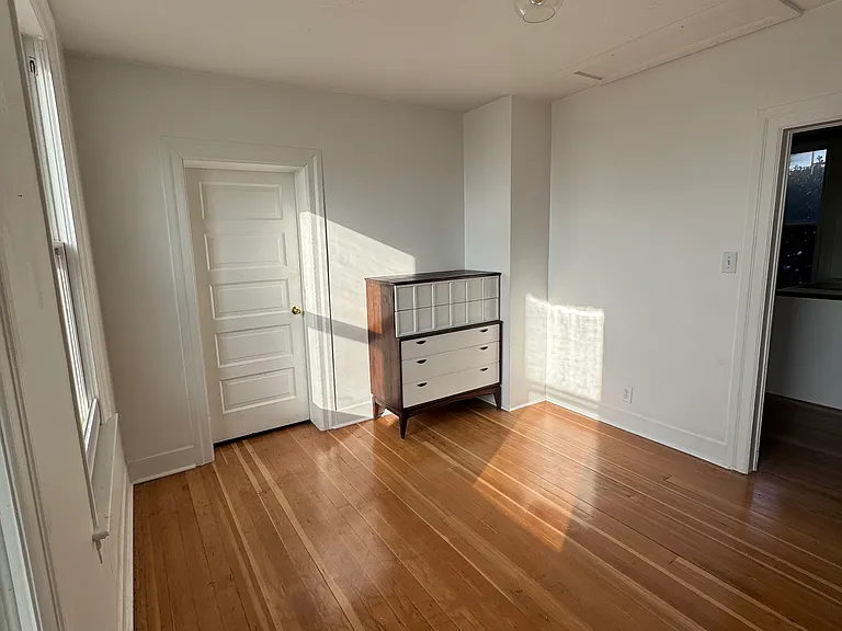 44 W Apricot Ave #1 — Photo 2